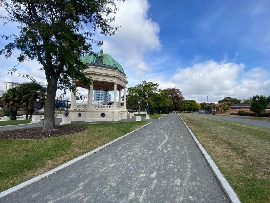 Modern Central Living Christchurch Exterior foto